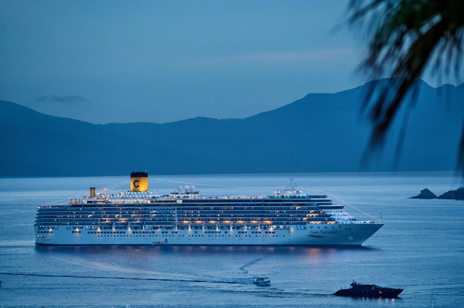 trivago deals cruise deals comparison table with cabin prices and onboard credit offers