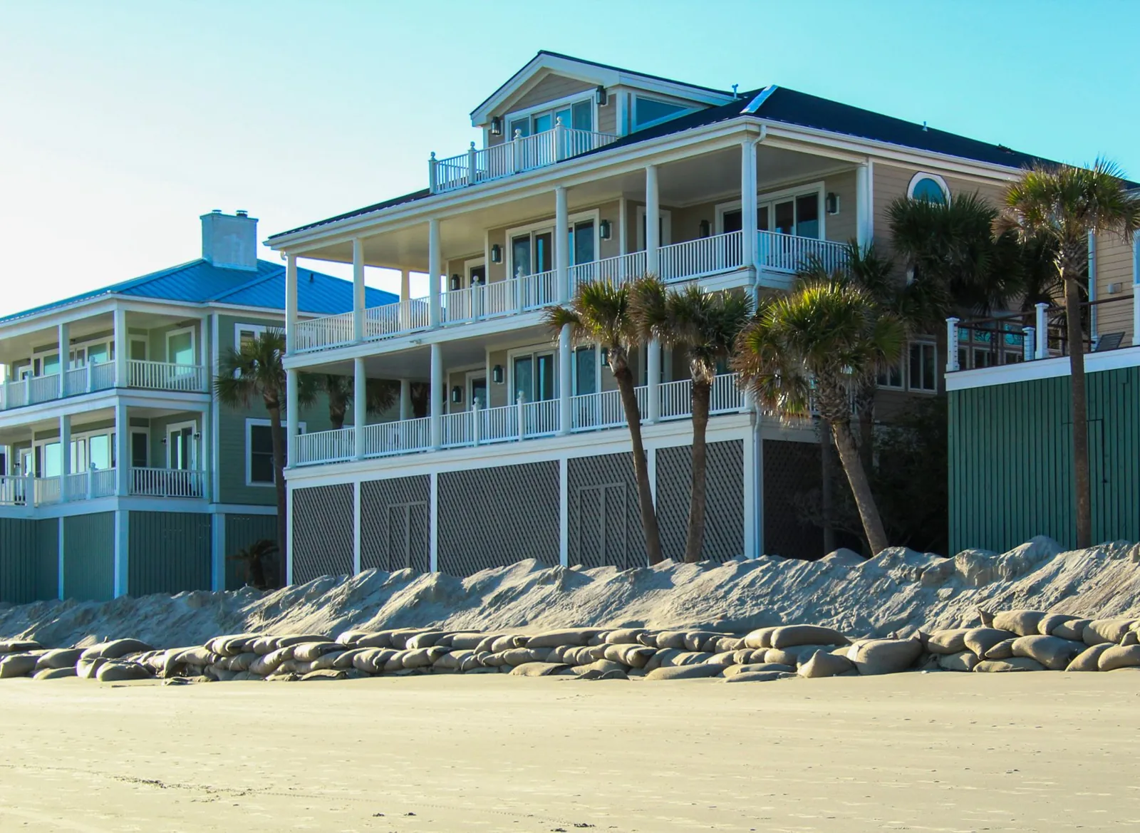 Comparing vacation rental property management pricing